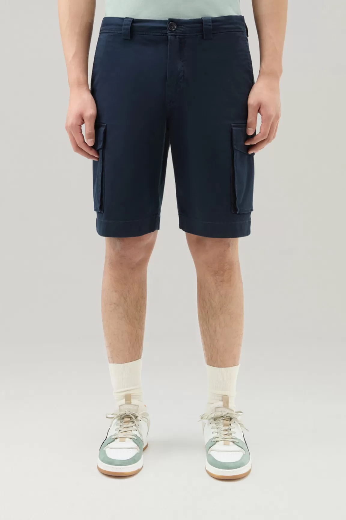 Woolrich Achteraf Geverfde Cargoshorts Van Stretchkatoen Melton Blue Shop