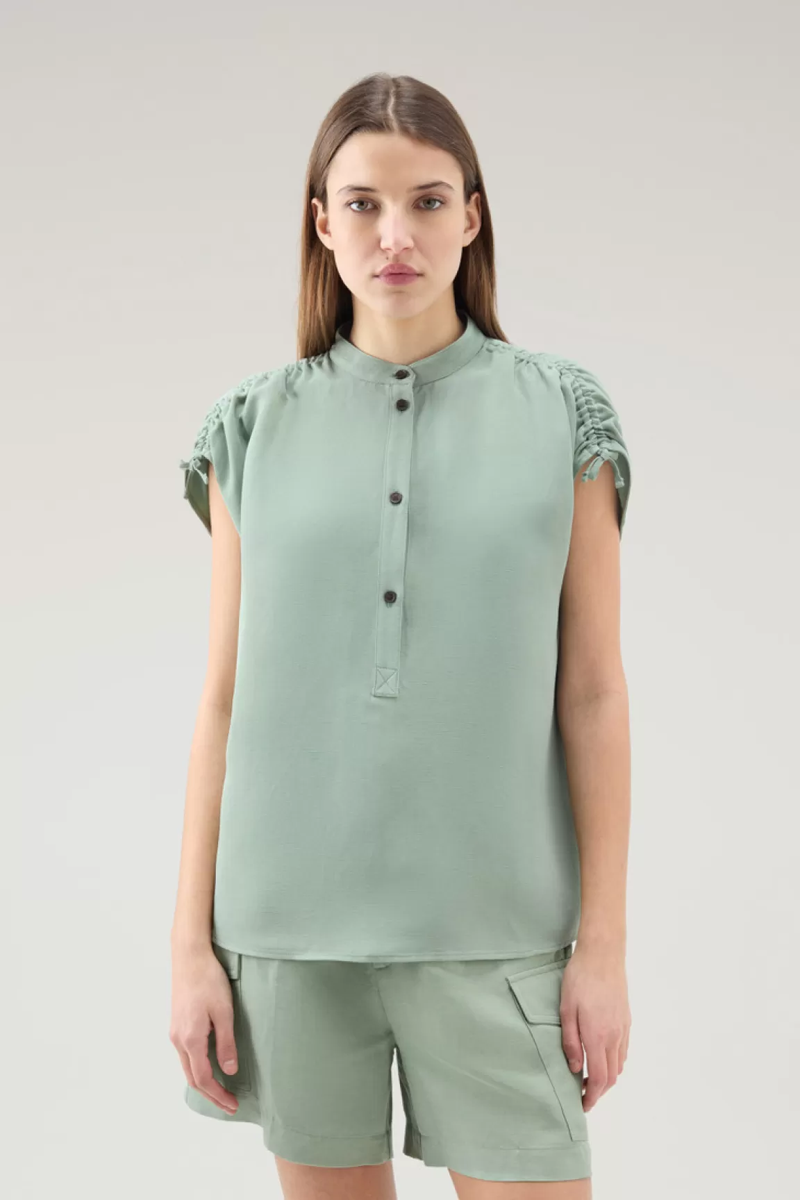 Woolrich Blouse Van Linnenmix Sage Store