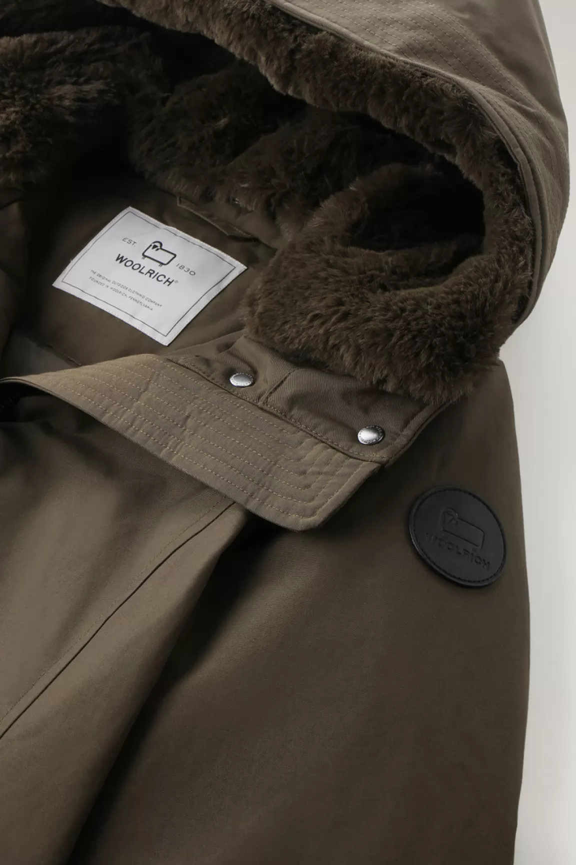 Woolrich Boulder Parka Van Ramar Cloth Met Capuchon En Afneembare Rand Van Imitatiebont Dark Green Sale