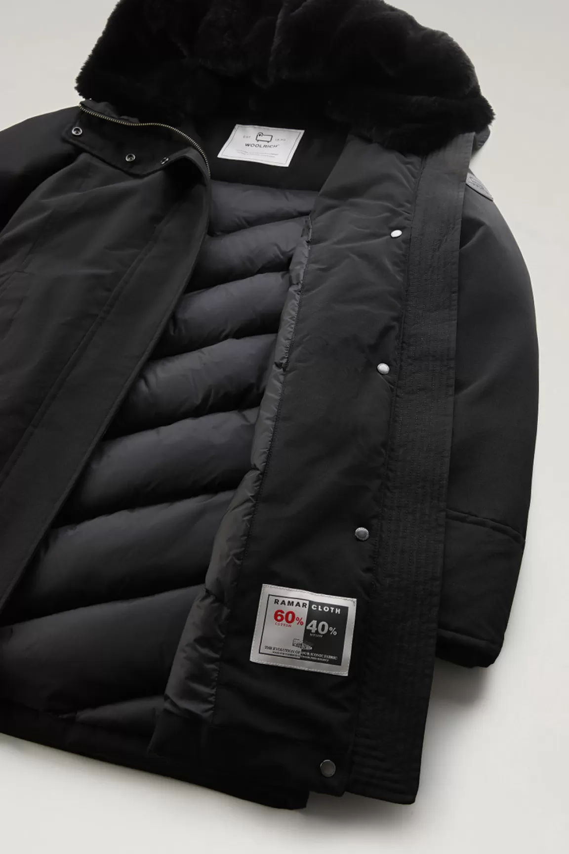Woolrich Boulder Parka Van Ramar Cloth Met Capuchon En Afneembare Rand Van Imitatiebont Black Hot