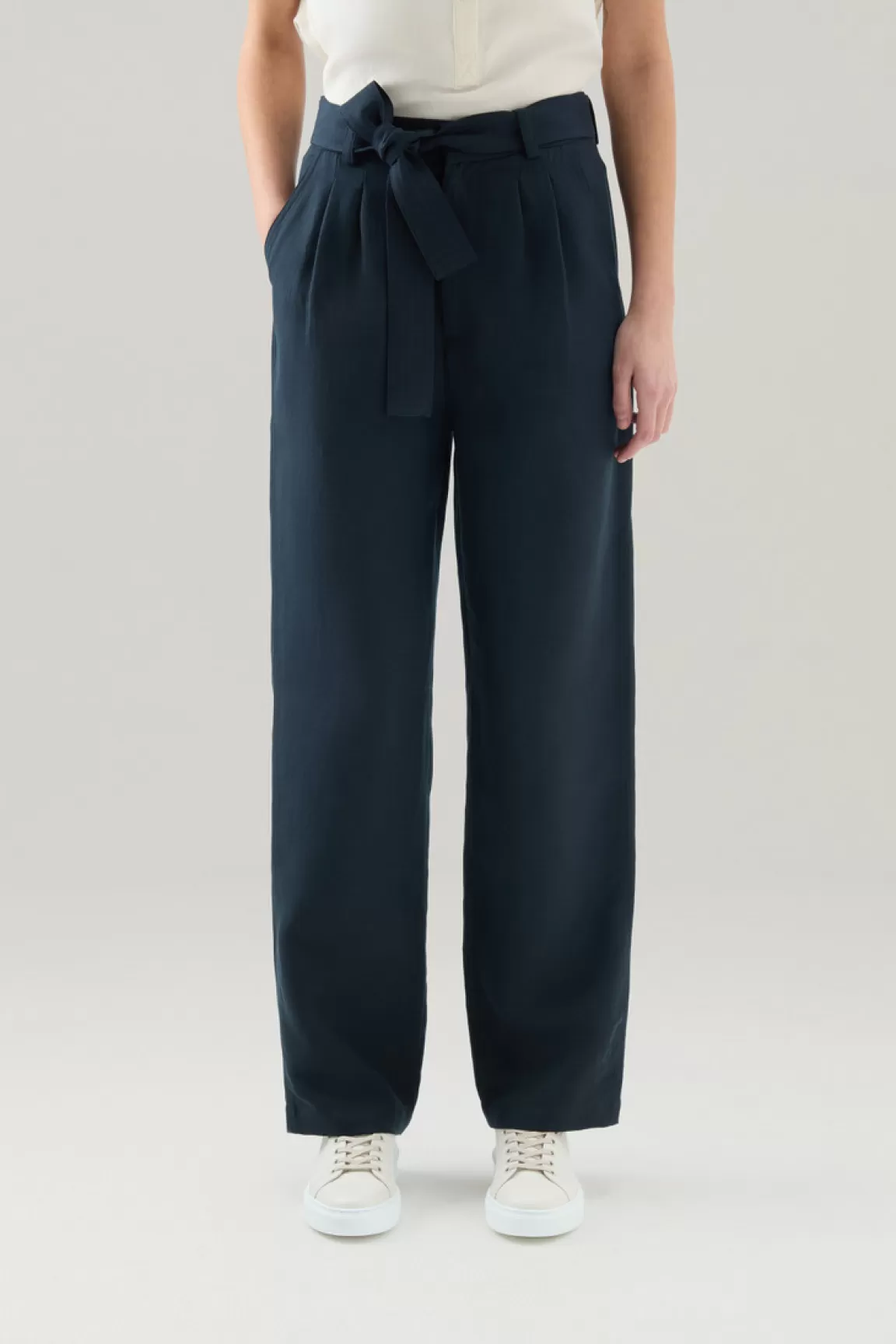 Woolrich Broek Met Riem Van Linnen Melton Blue Shop