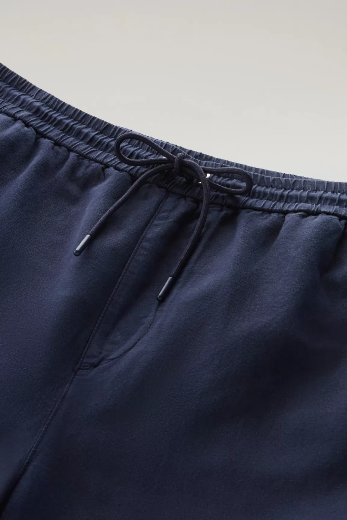 Woolrich Cargobroek Van Een Mix Van Achteraf Geverfd Katoen En Linnen Maritime Blue Online
