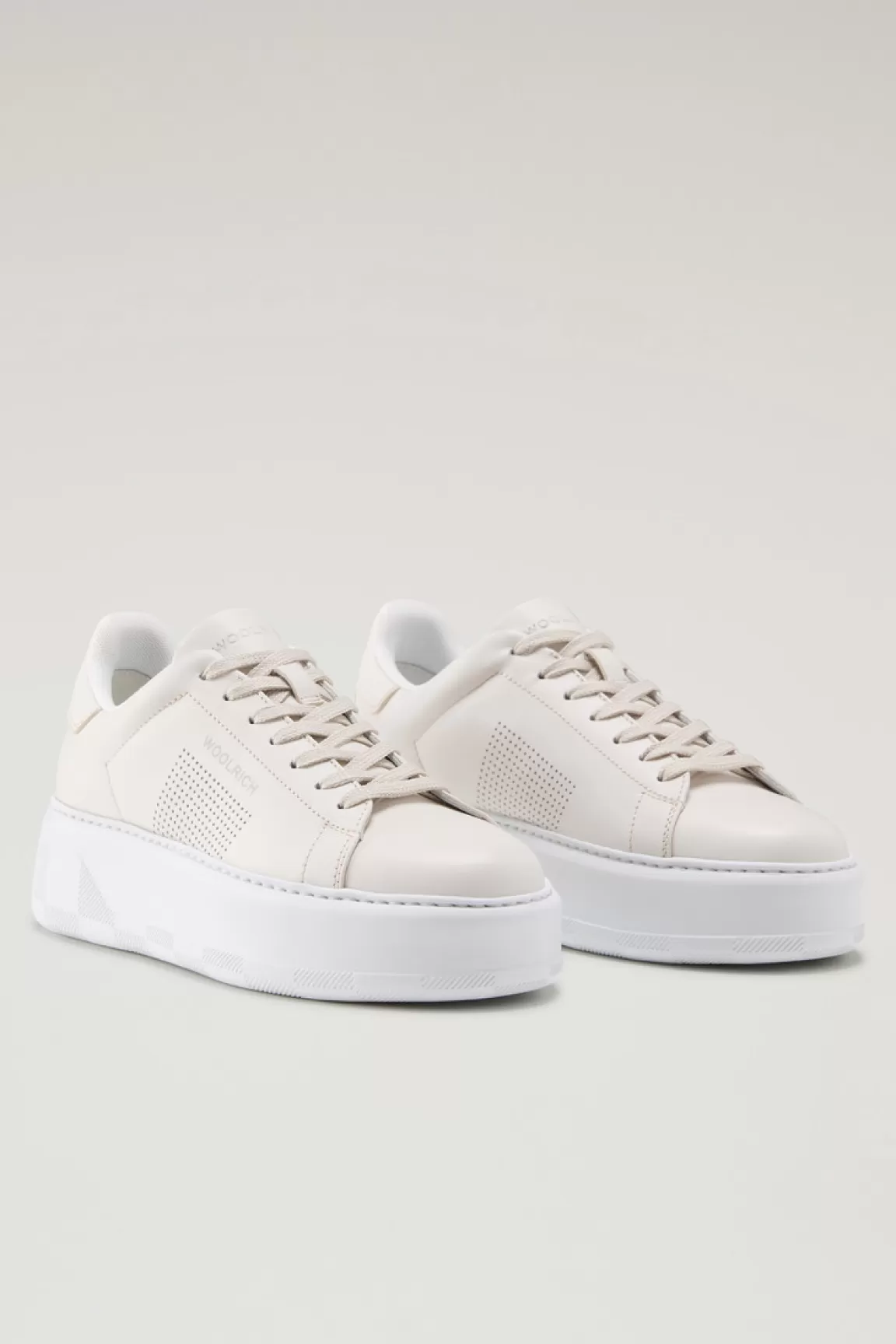 Woolrich Chunky Court Leren Sneakers Met Microperforaties Cream Cheap