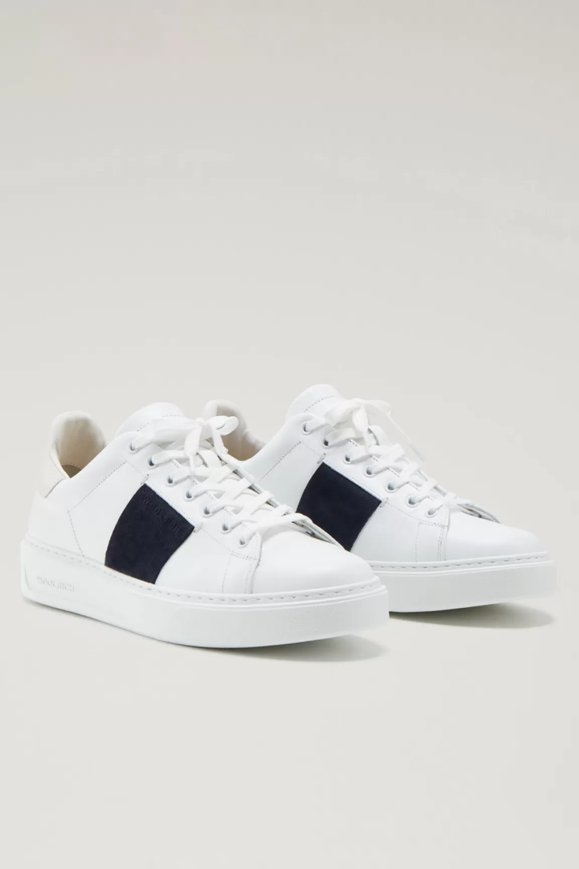 Woolrich Classic Court-sneakers Van Leer Met Contrasterende Zijband Van Suède White Indaco Clearance