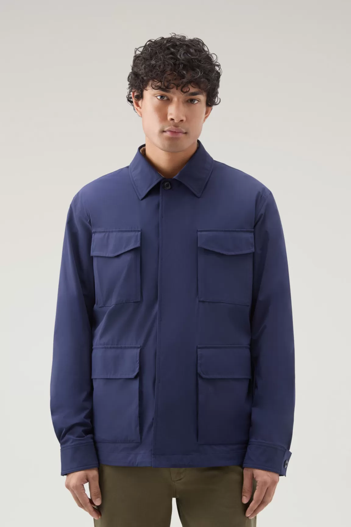 Woolrich Field Jack Van Elastisch Nylon Met Matte Afwerking Maritime Blue Best Sale