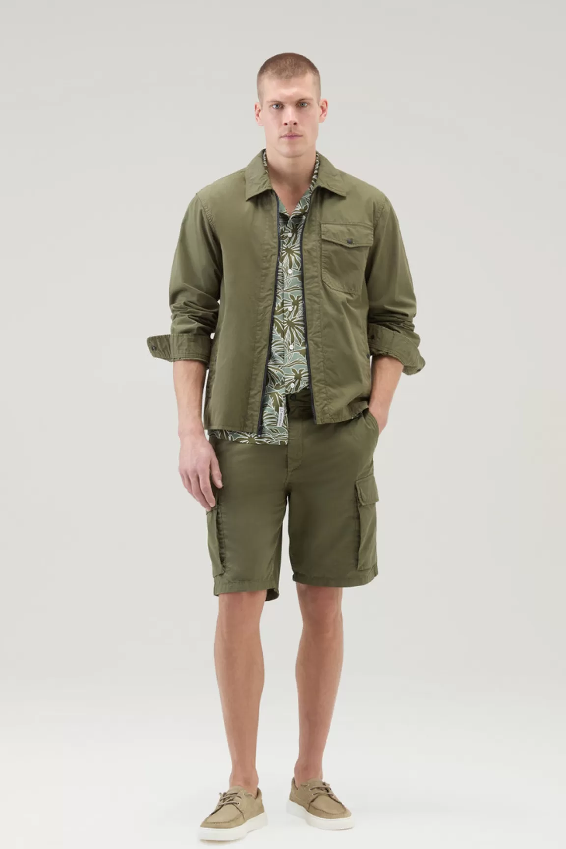 Woolrich Garment-dyed Overhemdjack Van Zuiver Katoen Lake Olive Fashion