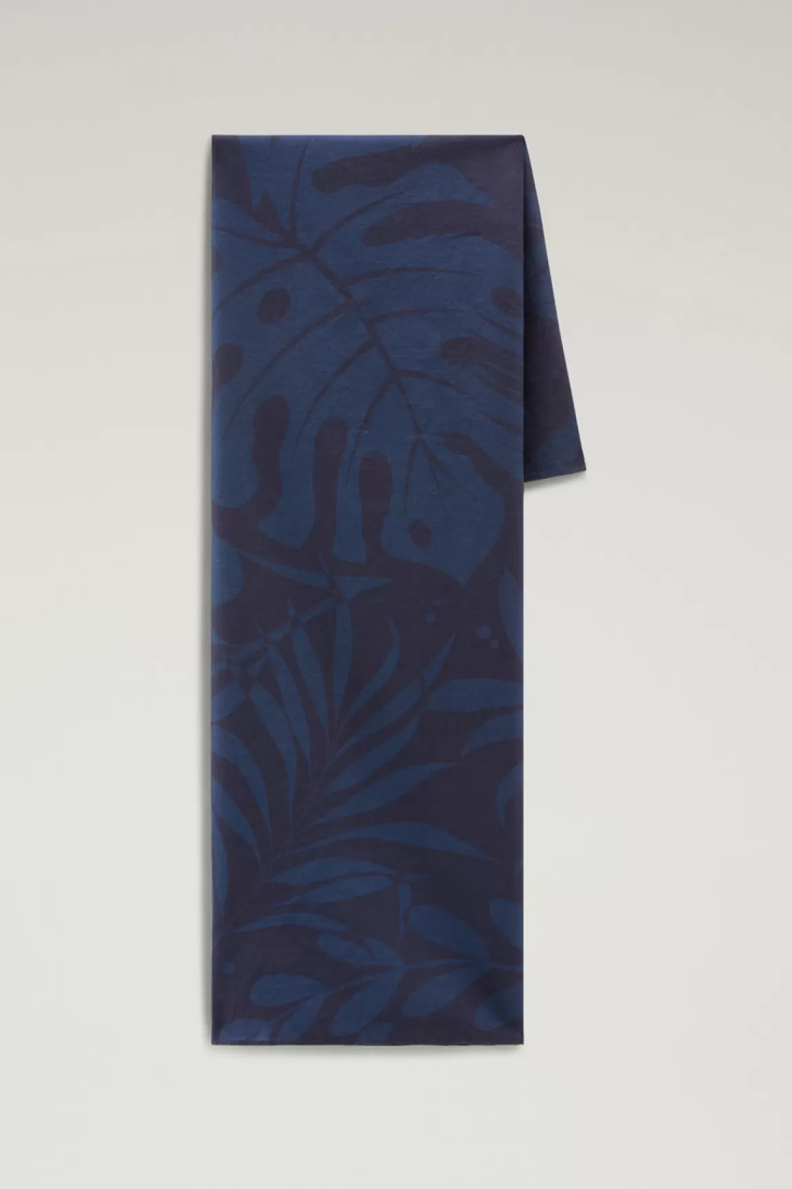 Woolrich Garment-dyed Zuiver Katoenen Bandana Met Print Maritime Blue Flower Store