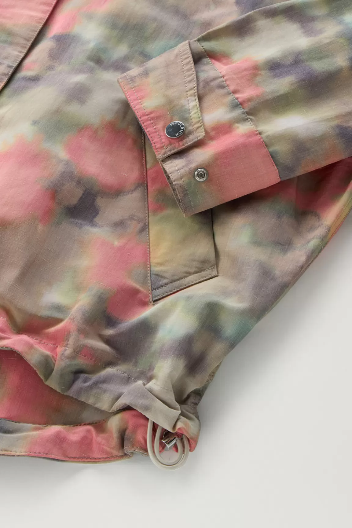 Woolrich Jack Van Een Mix Van Linnen En Katoen Met Meerkleurige Opdruk Sage Chine Hot