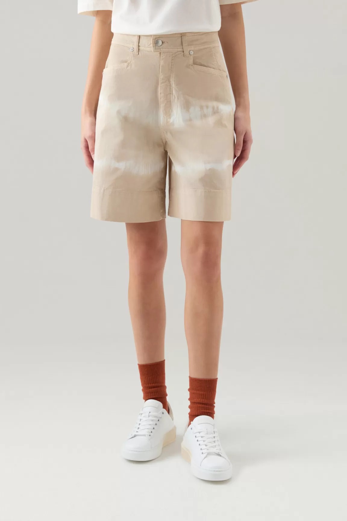 Woolrich Korte Garment-dyed Shorts Van Stretchkatoenen Keperstof Light Oak Cheap