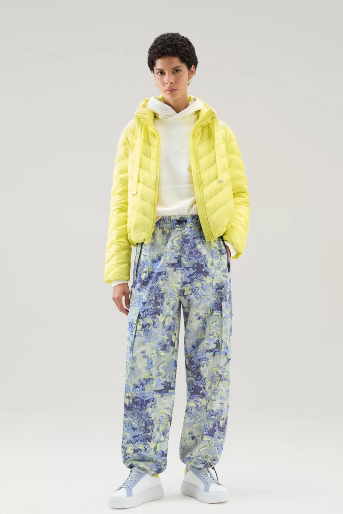 Woolrich Microvezel Jack Met Chevron Wattering En Capuchon Sunny Lemon Outlet