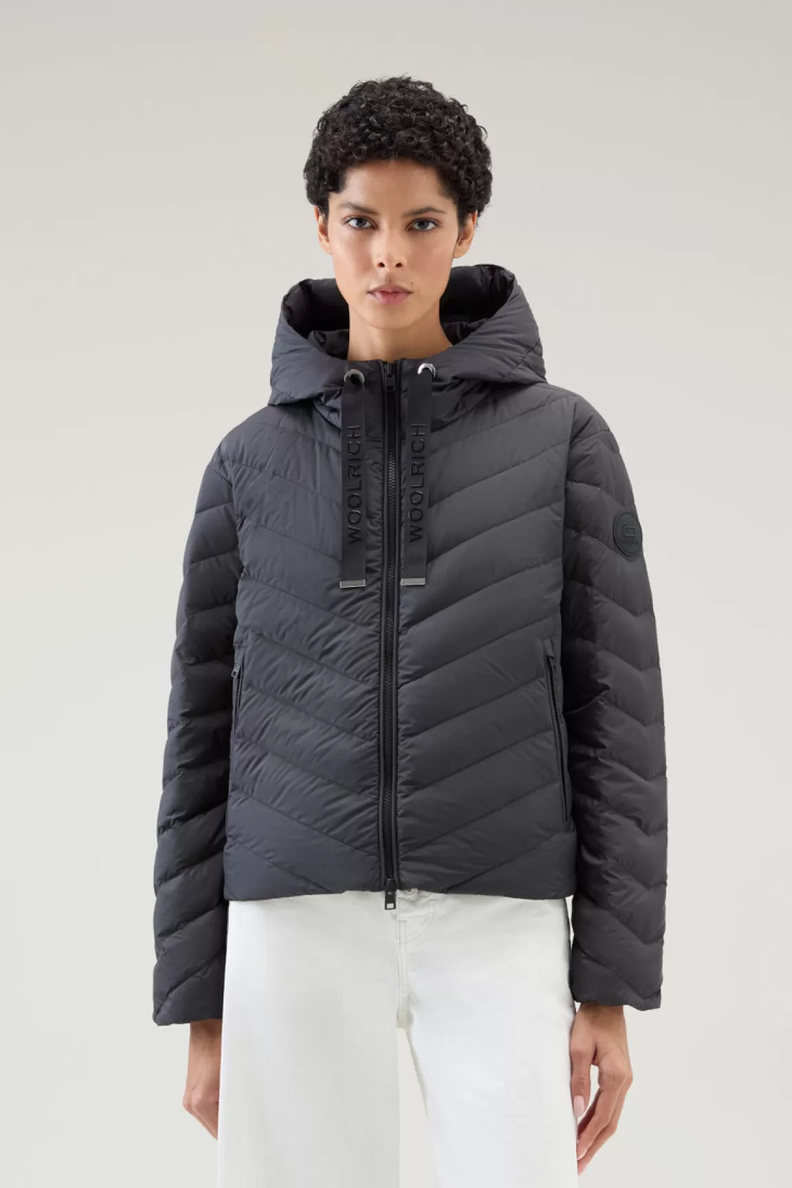 Woolrich Microvezel Jack Met Chevron Wattering En Capuchon Black Store