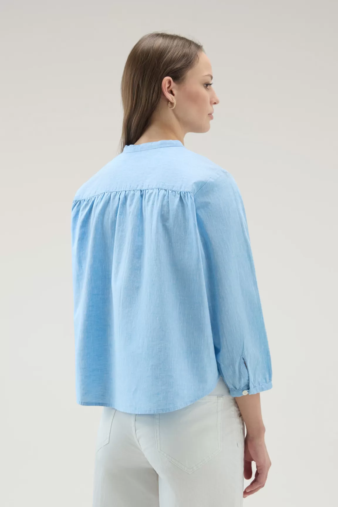 Woolrich Overhemd Voor Meisjes Van Een Mix Van Linnen En Katoen Met Bandkraag Sea Breeze Sale