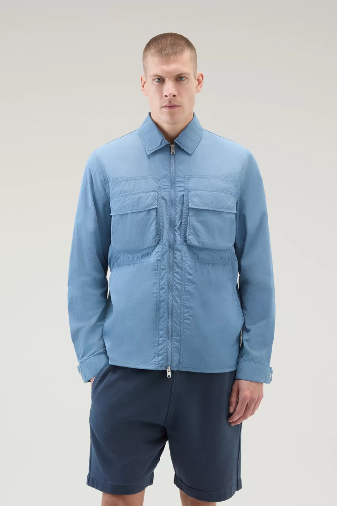 Woolrich Overhemdjack Van Crinkle Nylon Pastel Indigo Shop