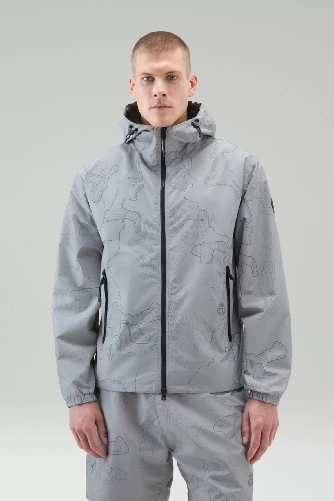 Woolrich Reflecterend Jack Van Ripstop Stof Grey Trail Map Online