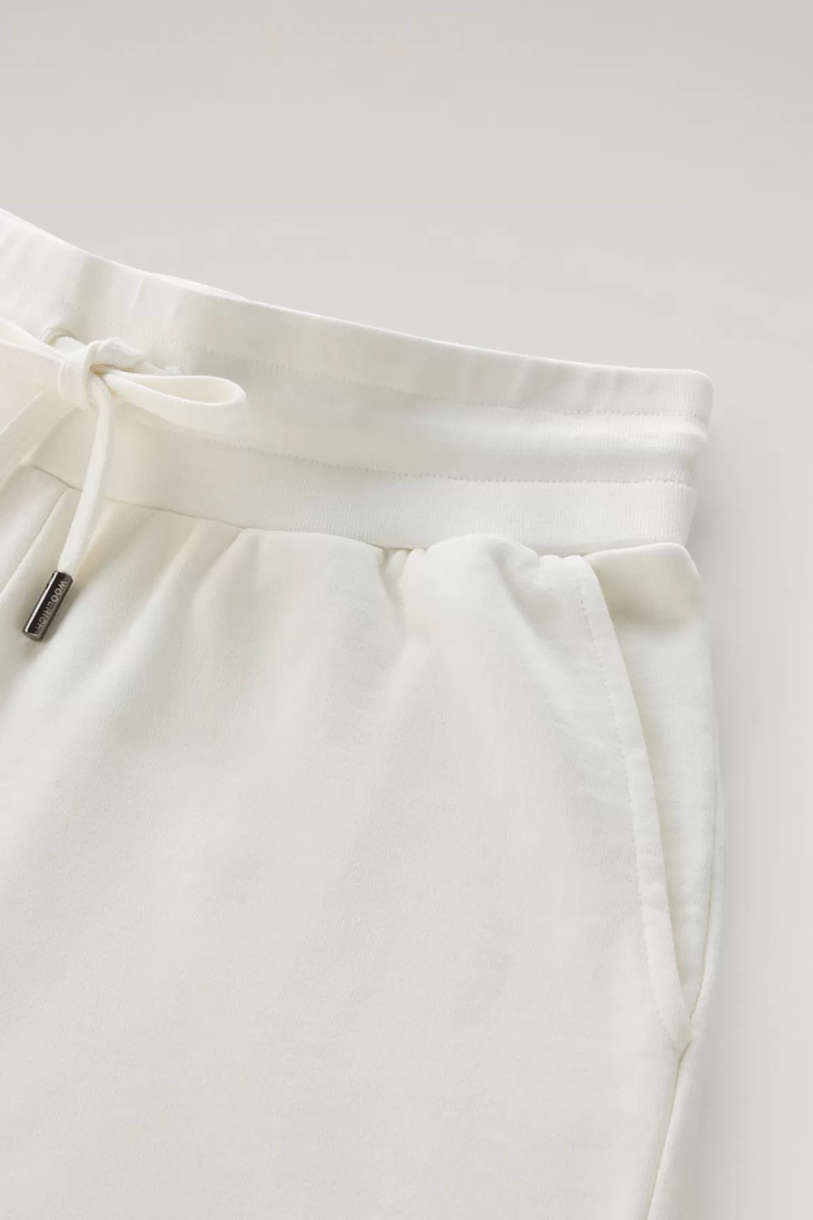 Woolrich Sportieve Bermuda Van Zuiver Badstof Katoen Met Trekkoord Plaster White Cheap