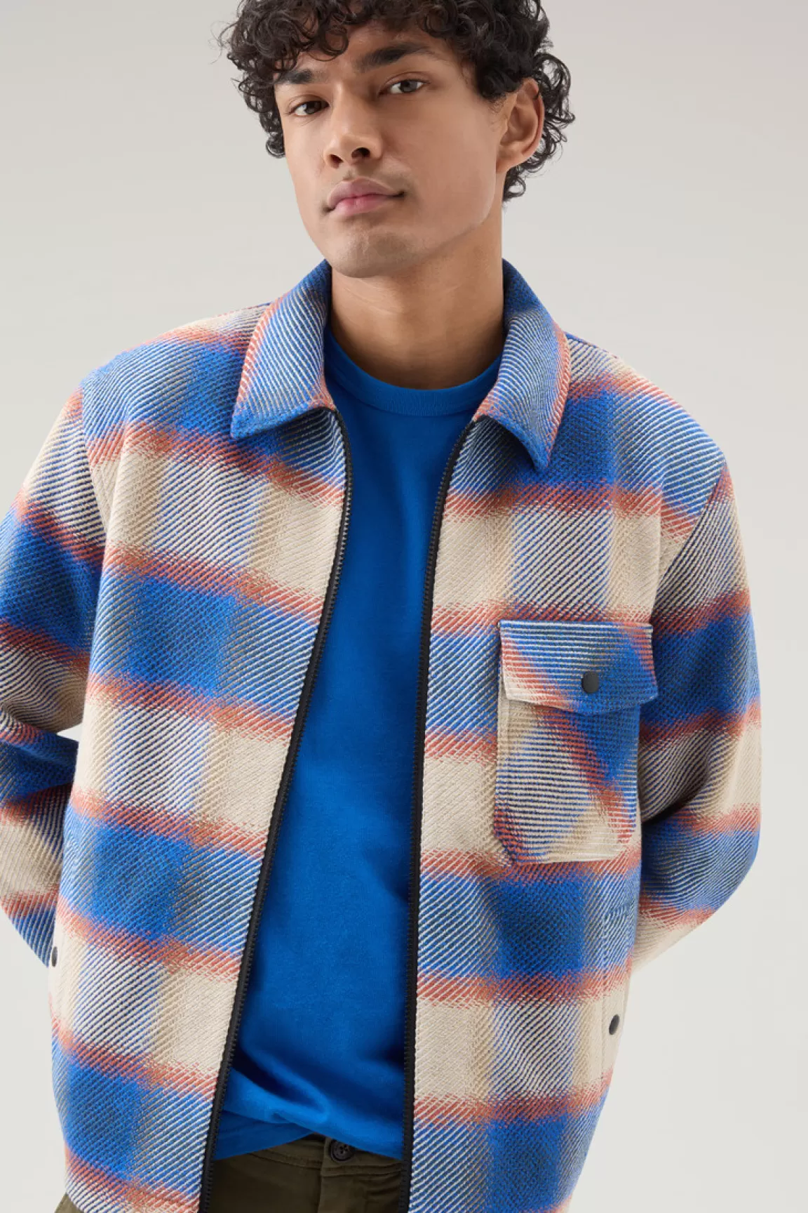 Woolrich Timber Overhemdjack Van Een Mix Van Gerecycled Katoen En Manteco Blue Check Clearance