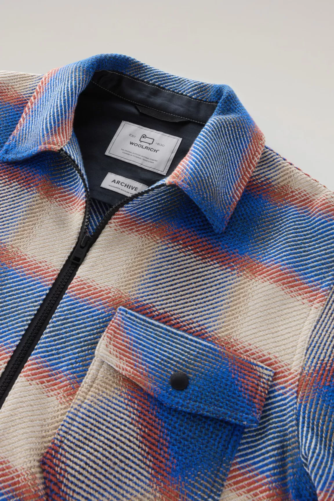 Woolrich Timber Overhemdjack Van Een Mix Van Gerecycled Katoen En Manteco Blue Check Clearance
