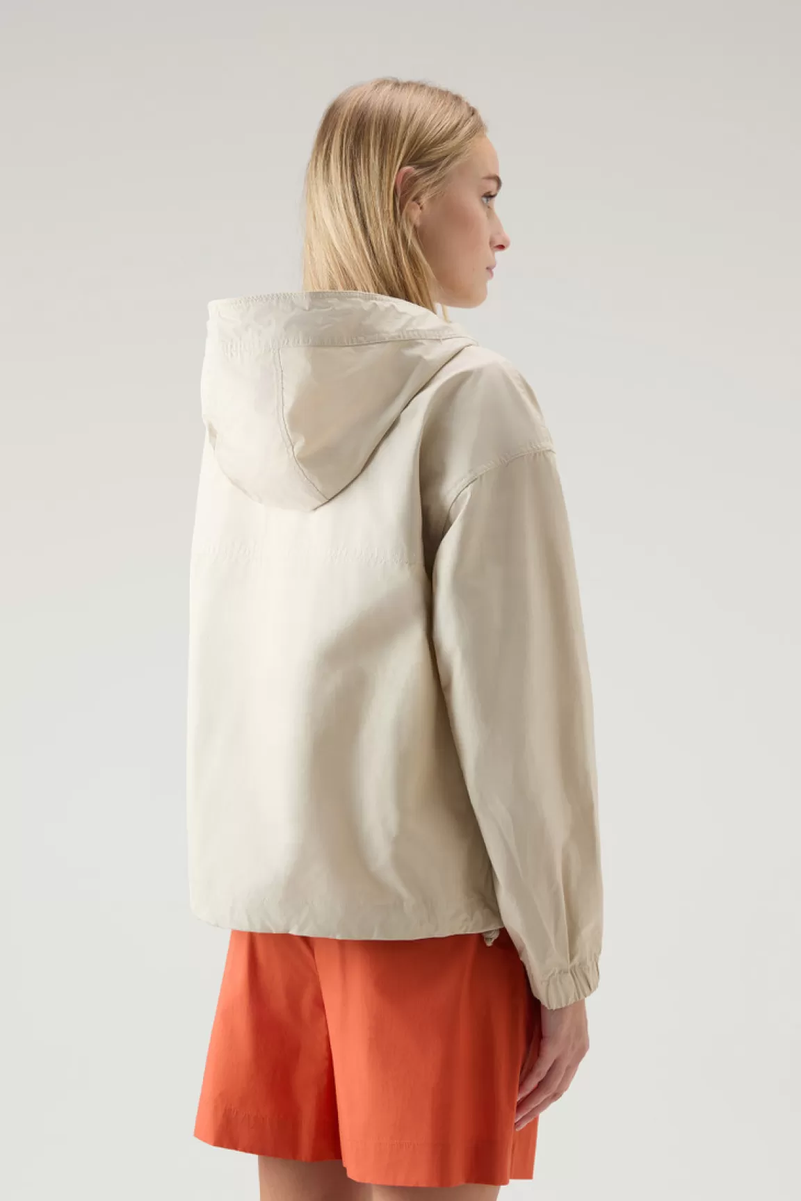 Woolrich Waxed Jack In Een Mix Van Katoen En Nylon Met Capuchon Light Oak Hot