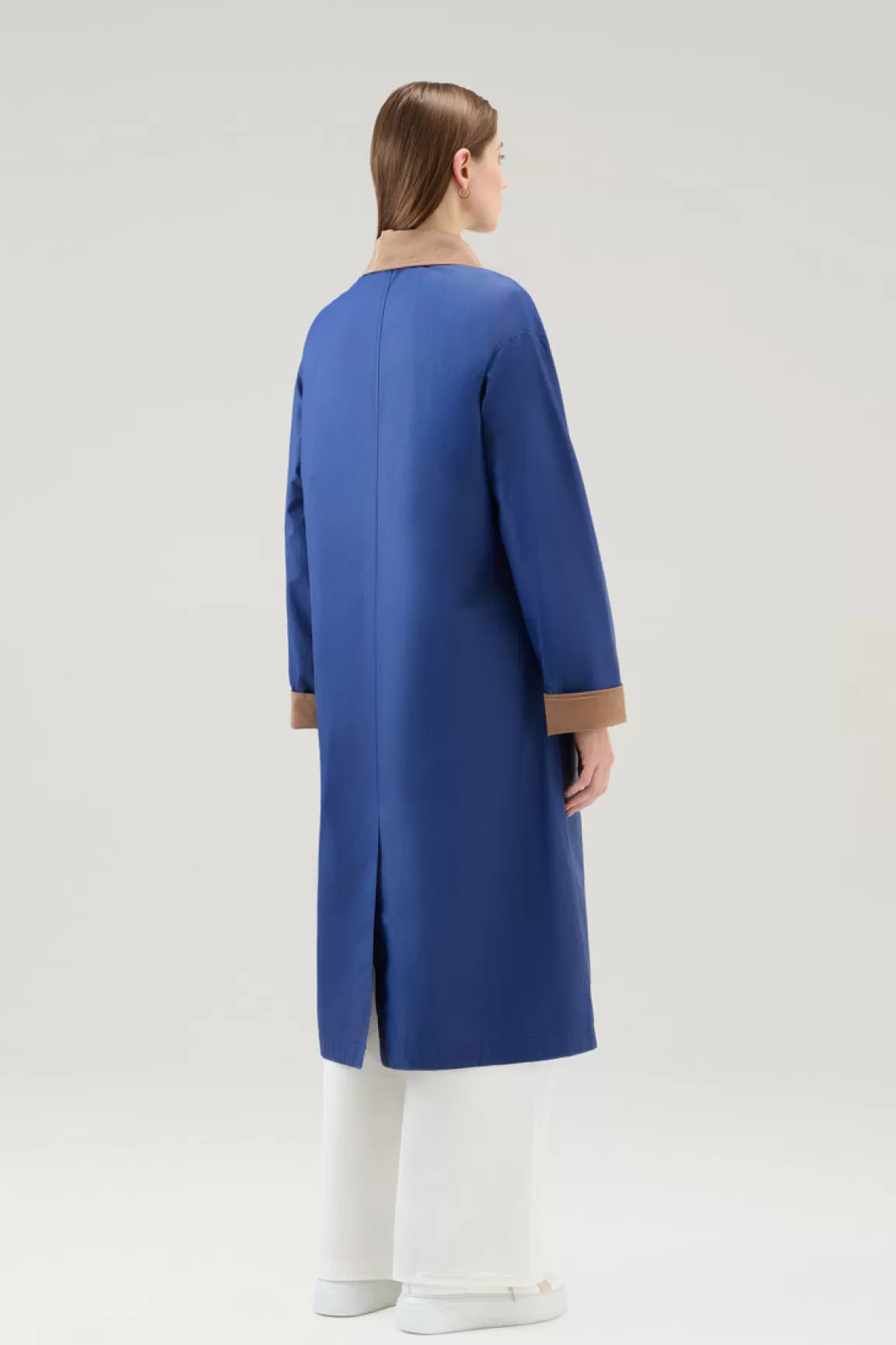 Woolrich Waxed Trenchcoat Van Een Mix Van Katoen En Nylon Met Puntkraag Twilight Blue Clearance