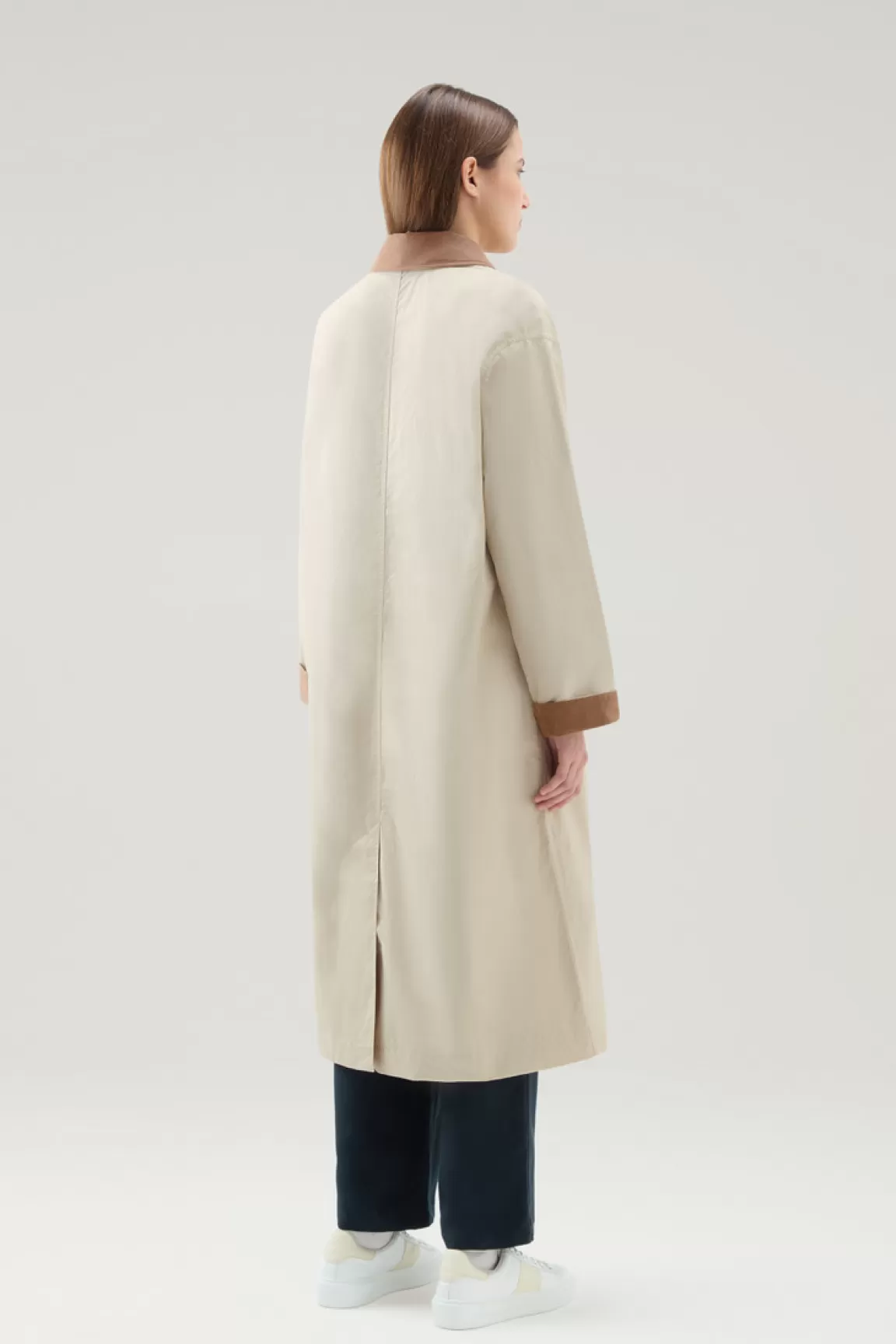 Woolrich Waxed Trenchcoat Van Een Mix Van Katoen En Nylon Met Puntkraag Light Oak Clearance