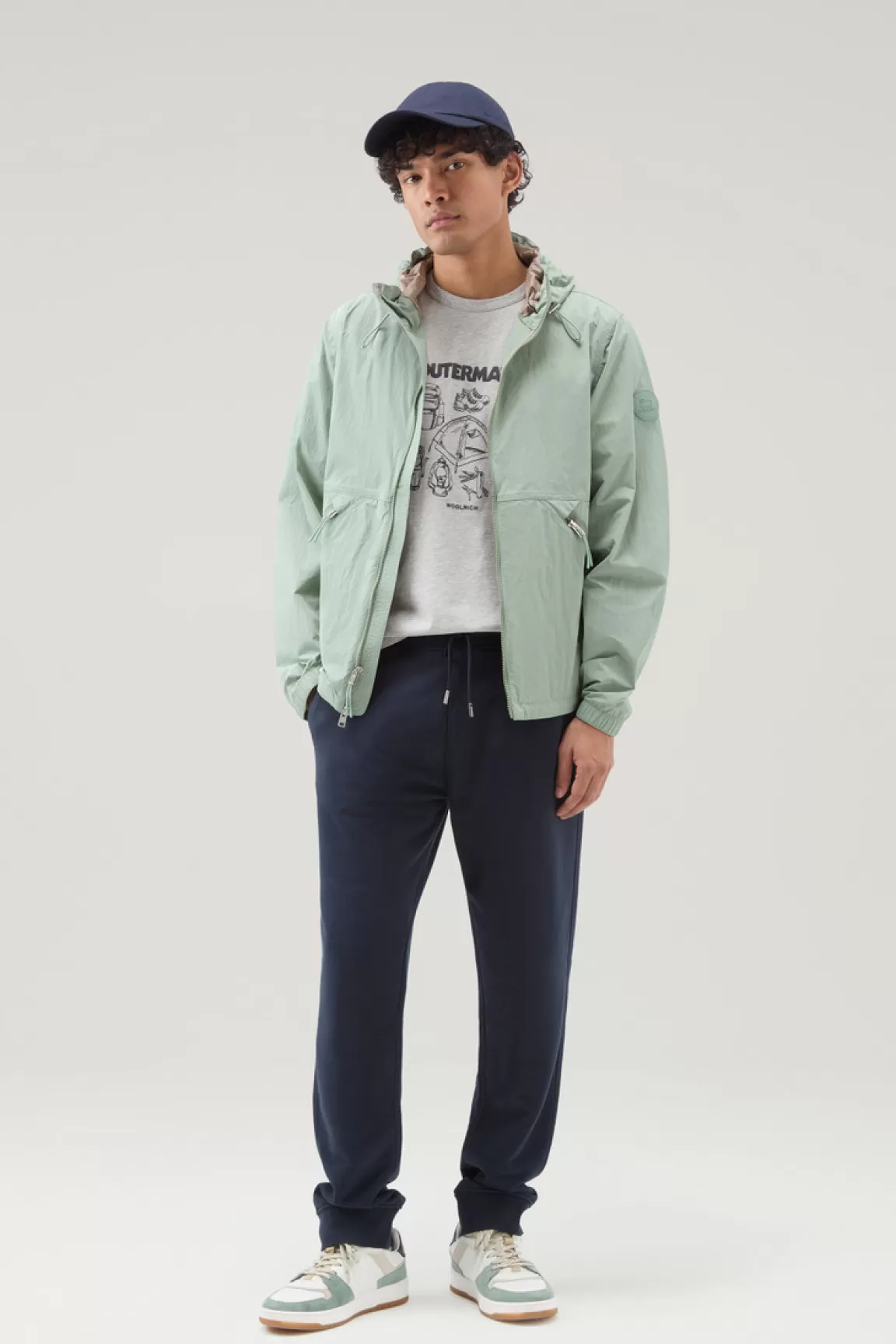 Woolrich Windjack Van Crinkle Nylon Met Capuchon Sage Hot