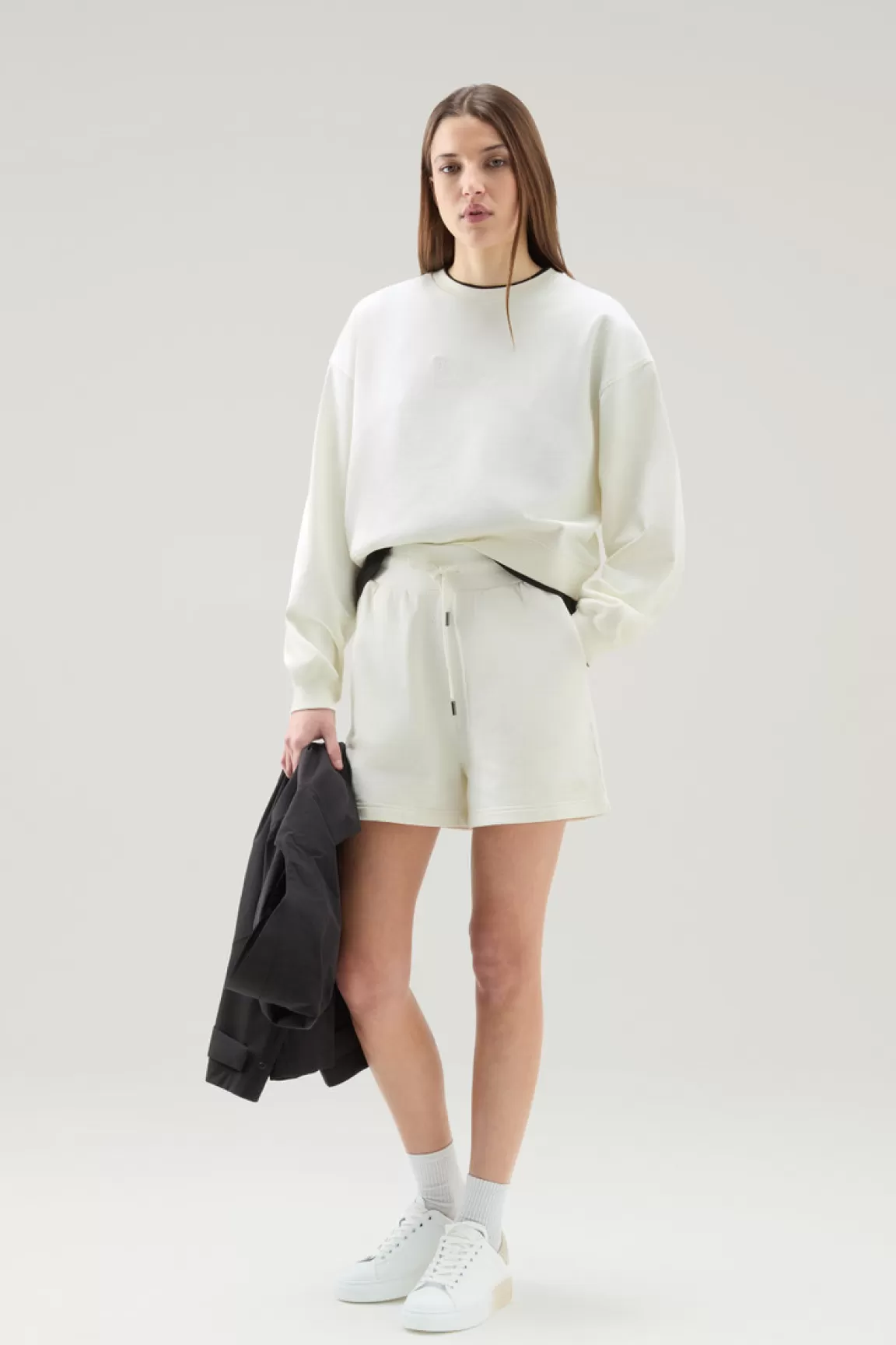 Woolrich Zuivere Katoenen Sweater Met Ronde Hals En Geborduurd Logo Plaster White Hot