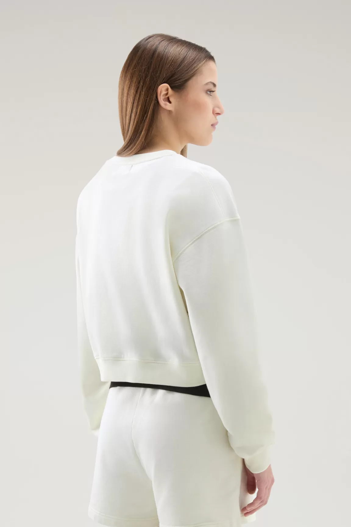 Woolrich Zuivere Katoenen Sweater Met Ronde Hals En Geborduurd Logo Plaster White Hot